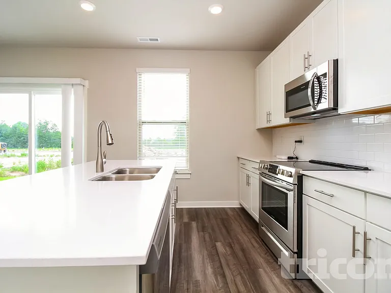 1720 Lannister Ave — Photo 7