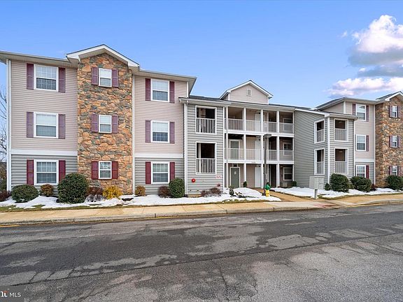3rd image of 1810 Congressional Village Dr Unit 1203