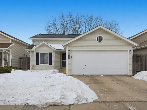 735 47 1/2 St S, Fargo, ND 58103