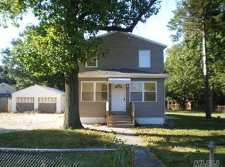 80 Columbus Ave, Central Islip, NY 11722