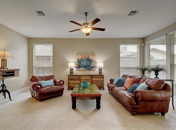 5th image of 143 Tangerine Dr