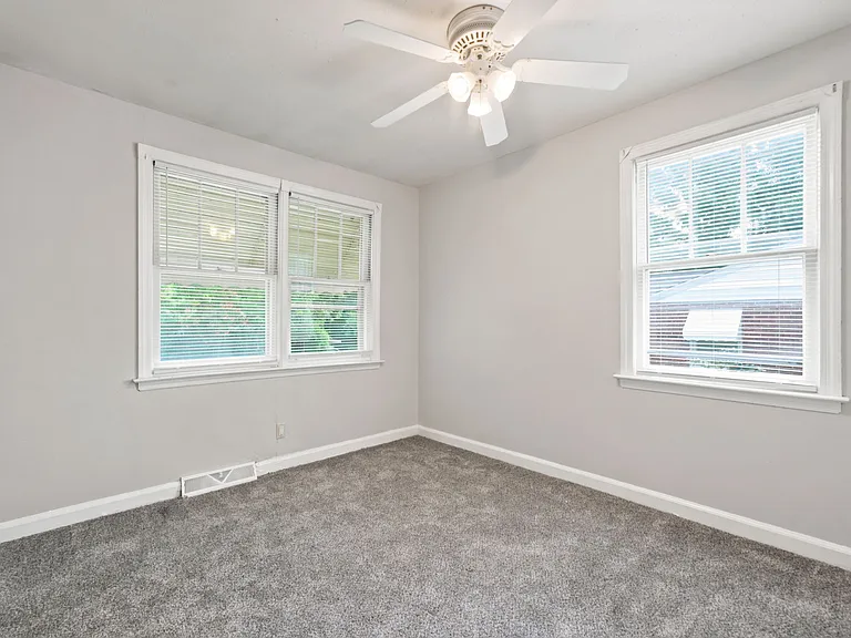 3604 Hydrangea St — Photo 16