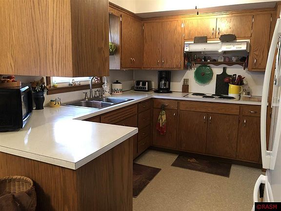 4th image of 216 Capital Dr