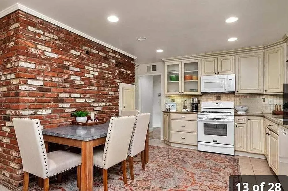 2 bed, 1344 sqft, $3,525 — Photo 2