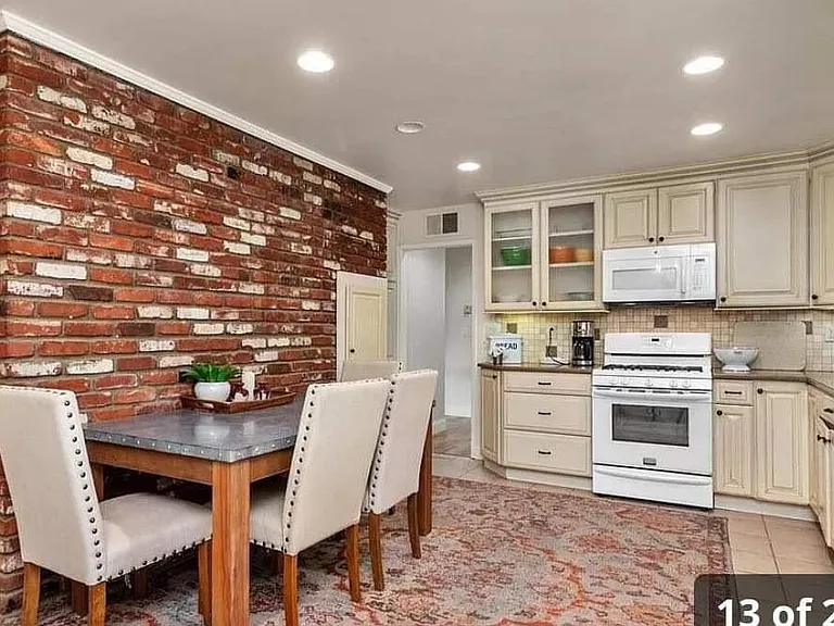 830 Cookie Ln — Photo 2