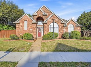 8501 Mustang Dr, Irving, TX 75063