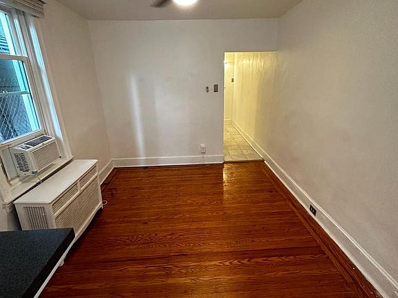 3rd image of 808 S 8th St