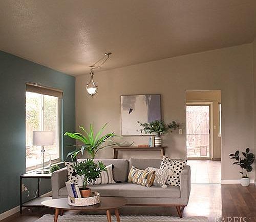 2nd image of 164 Persimmon Circle
