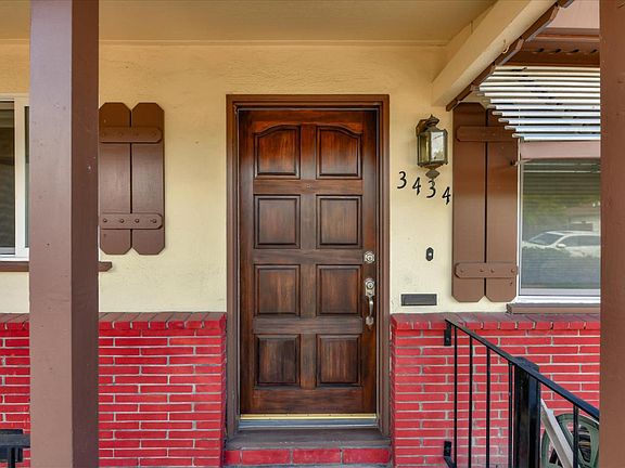 4th image of 3434 Victoria Ave