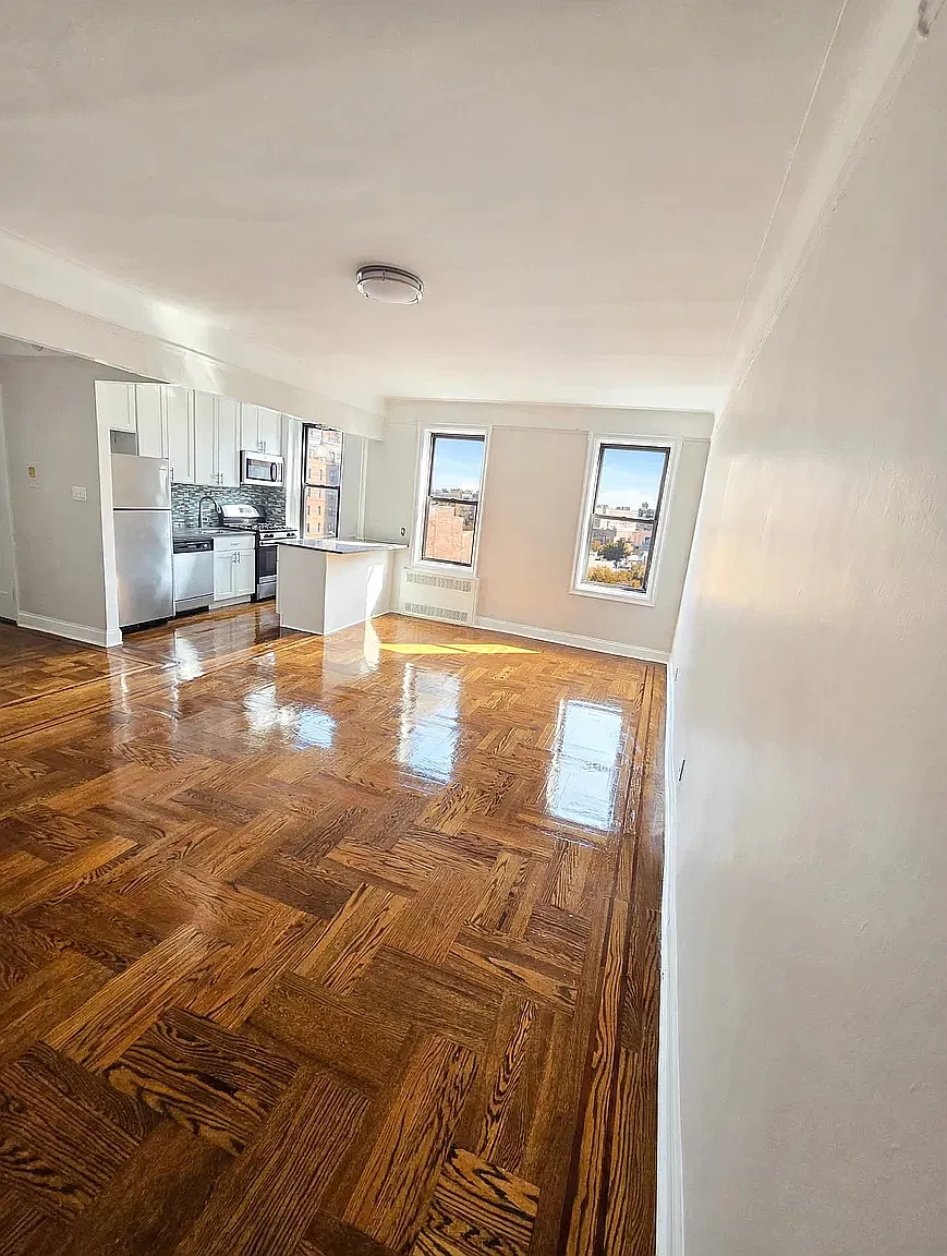 679 Ocean Parkway — Photo 3
