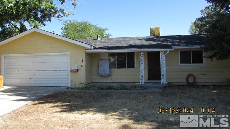 1st image of 816 Hickory Dr