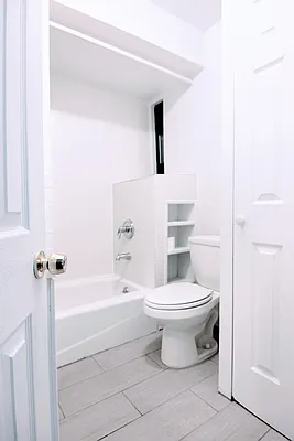 Rented by Voro, LLC | media 15