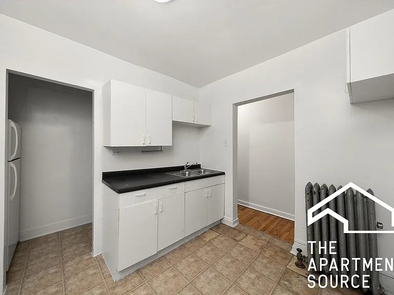 2331 N Spaulding Ave #1A — Photo 8