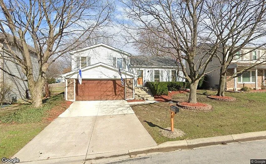 740 Buffalo Cir photo 1