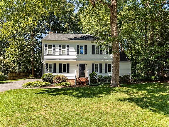 3rd image of 8748 Laumic Dr