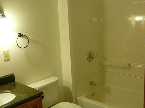 4th image of 18 Furnace Ave Unit 2