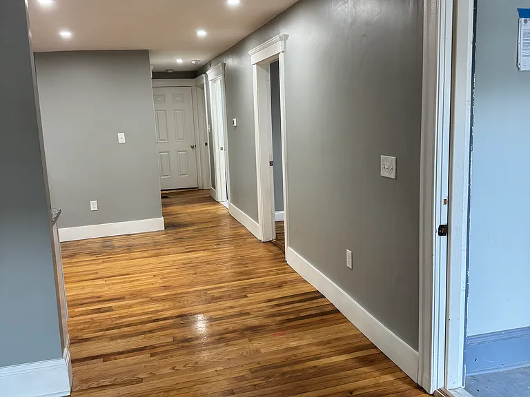 108 Illinois St #1 — Photo 4