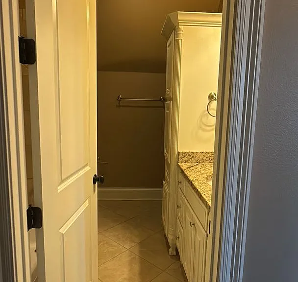 9572 Rochel Dr — Photo 99