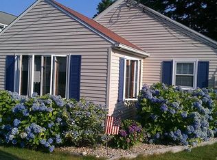 38 Whitecap Rd, Niantic, CT 06357