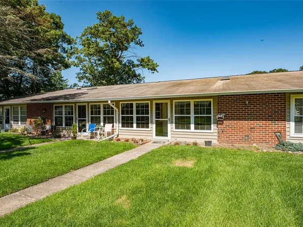 38 Trent #C, Ridge, NY 11961