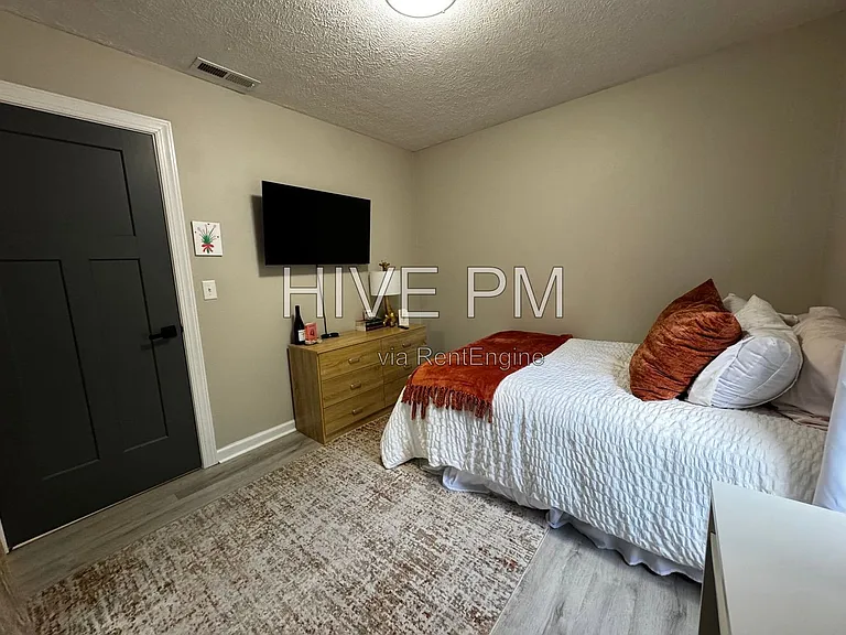 229 Congress Ave #229 — Photo 25