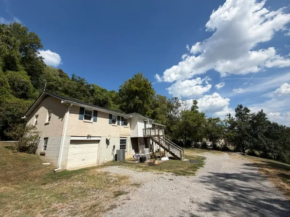 1453 Finnland Dr, Nashville, TN 37207