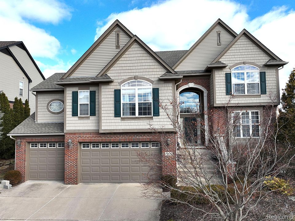 1st image of 50610 Hawthorne Ct