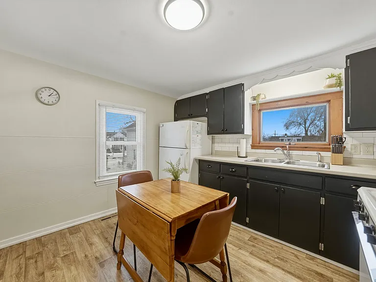 27 Winfield Ave #UPPER — Photo 15