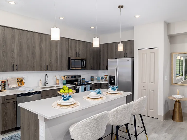 Azalea Park Apartments — Photo 6