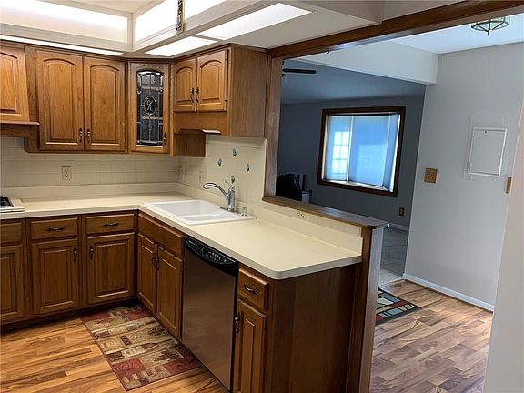 4th image of 4025 Thrush Dr
