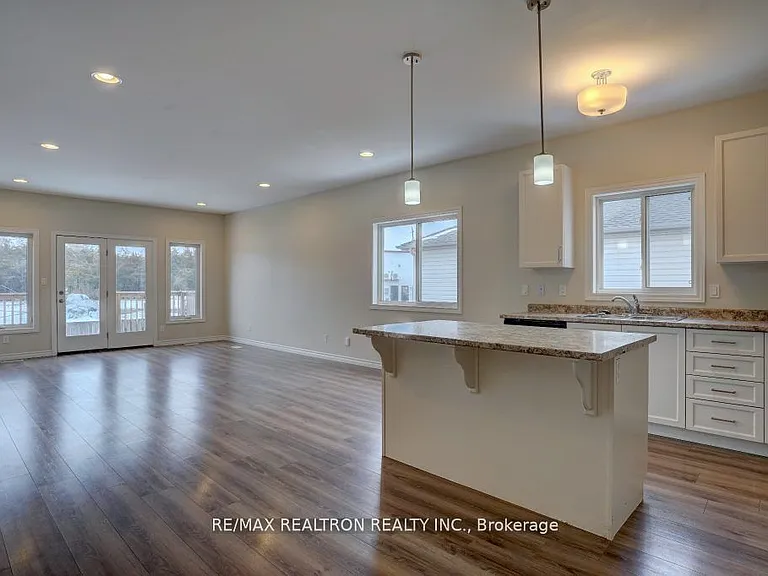 346 Cannifton Rd N — Photo 8