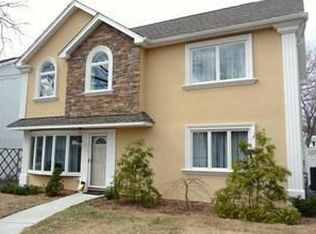 5 Parker Ave, Rochelle Park, NJ 07662