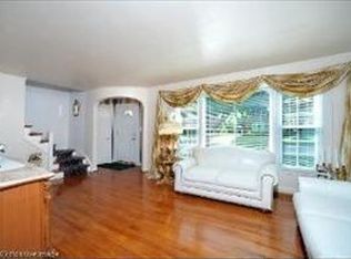 1521 Kemman Ave, La Grange Park, IL 60526