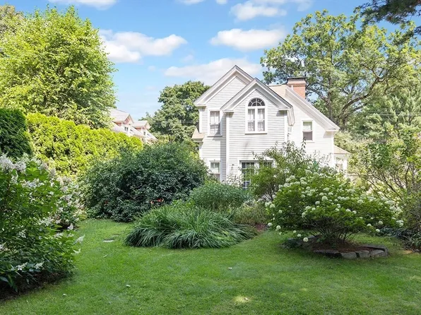 855 Barretts Mill Rd, Concord, MA 01742