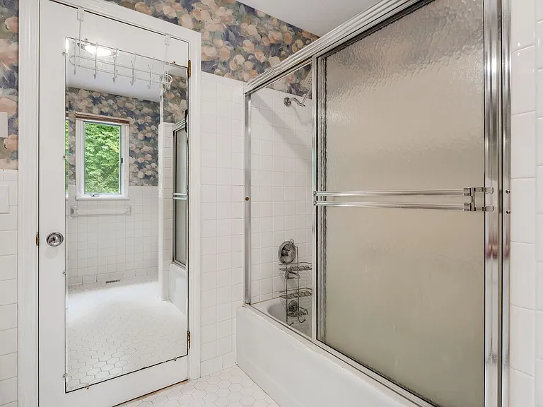 102 Arbor Ln — Photo 28