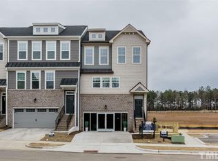 1009 Lathrop Ln, Apex, NC 27523