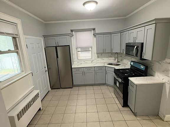 2nd image of 710 Kennedy Blvd Floor 1