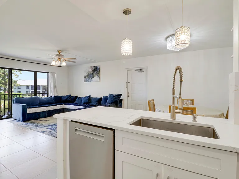 3630 Alder Dr #E2 — Photo 15