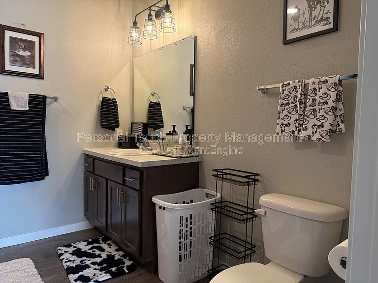 600 8th St S #304 — Photo 27