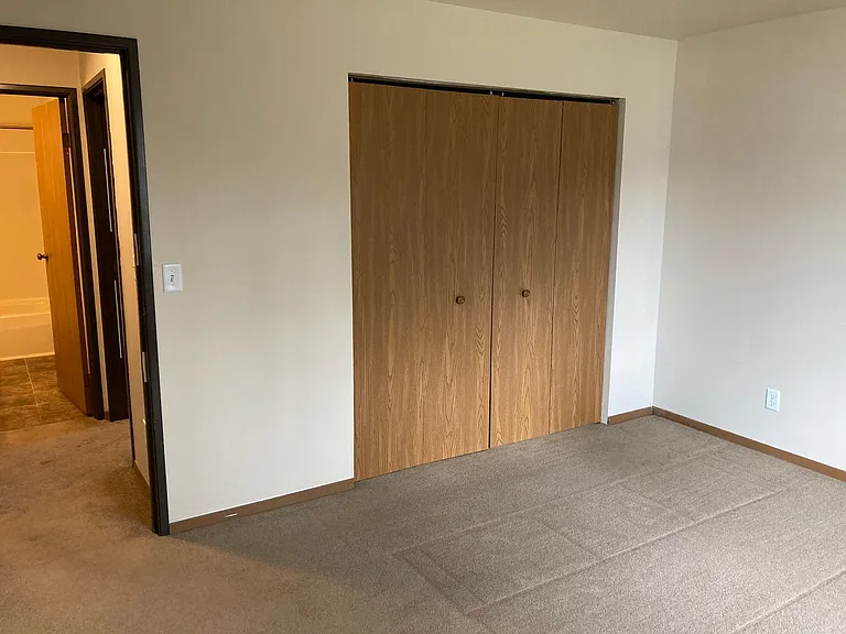 1170 Dodds Dr — Photo 16