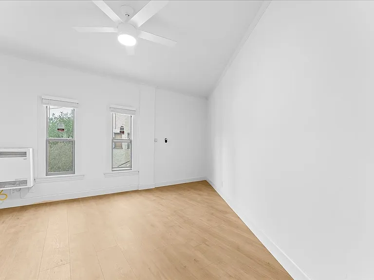 3212 Hamilton Way #9 — Photo 7