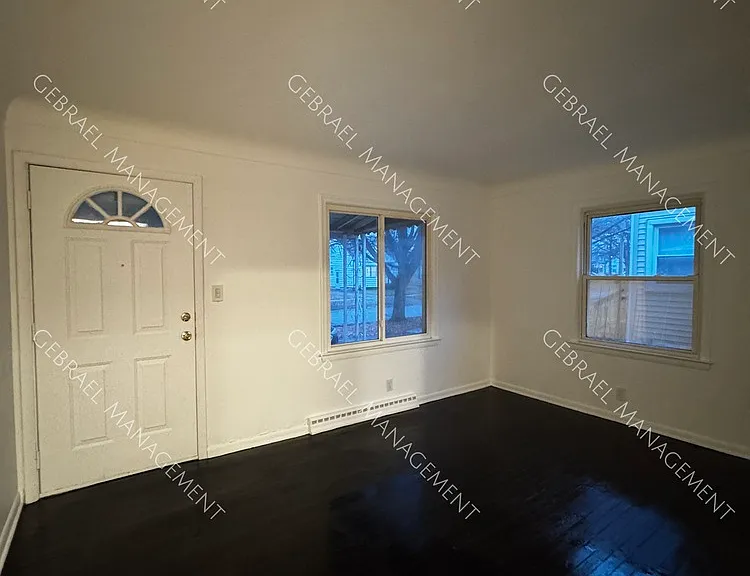 3713 Clairmont St — Photo 2