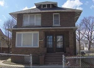 1st image of 820 S McAlister Ave