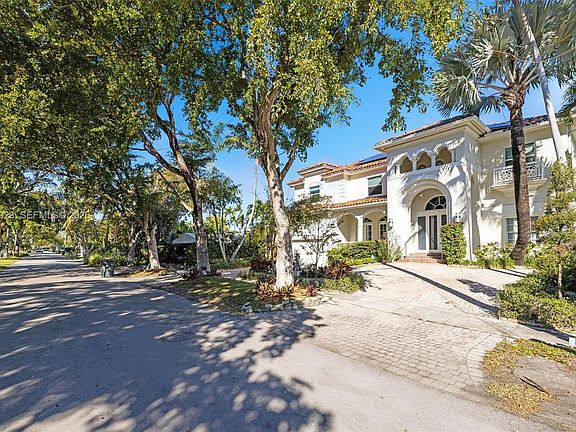 4th image of 2125 Ixora Rd