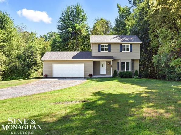 6535 Genaw Rd, Algonac, MI 48001