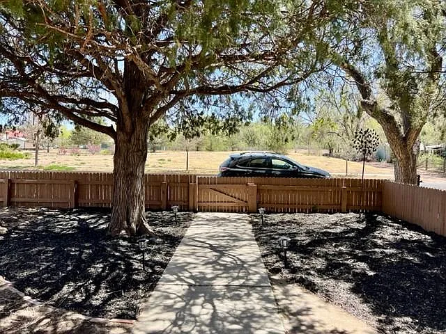 930 N El Paso St #1 — Photo 13