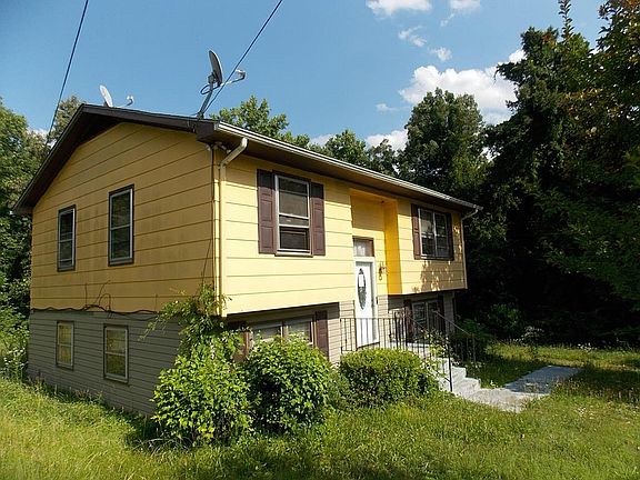 3rd image of 1911 Alderson Ave
