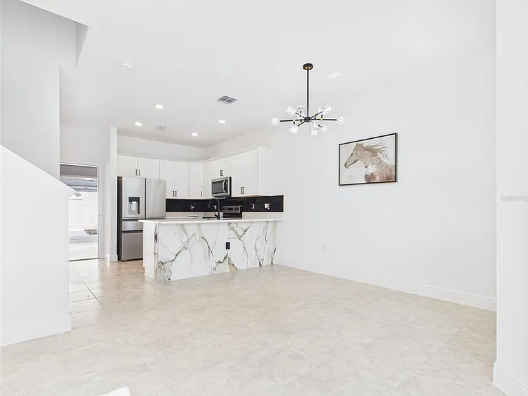 5611 SW 72nd Ct — Photo 7