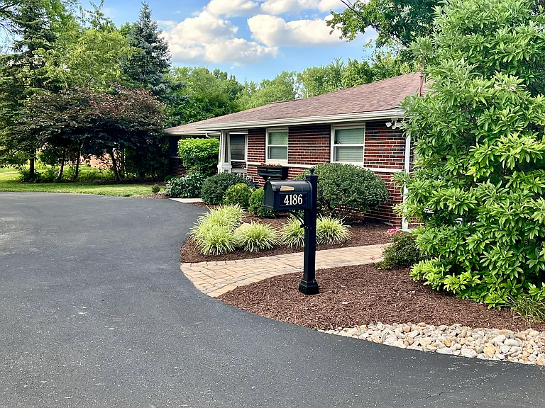 4186 Mount Carmel Tobasco Rd — Photo 5
