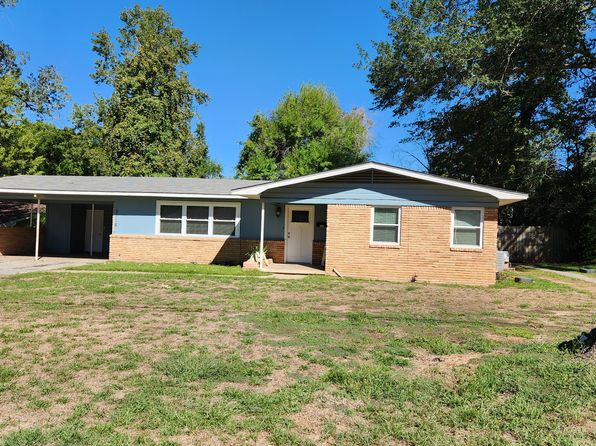 3114 Tanglewood Dr
